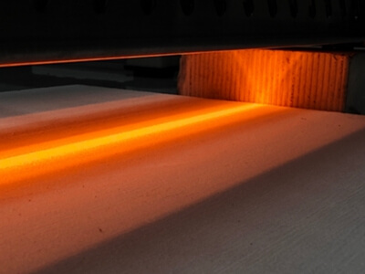 如何選擇焊接技術(shù)？紅外線焊接與激光焊接的深度對比！