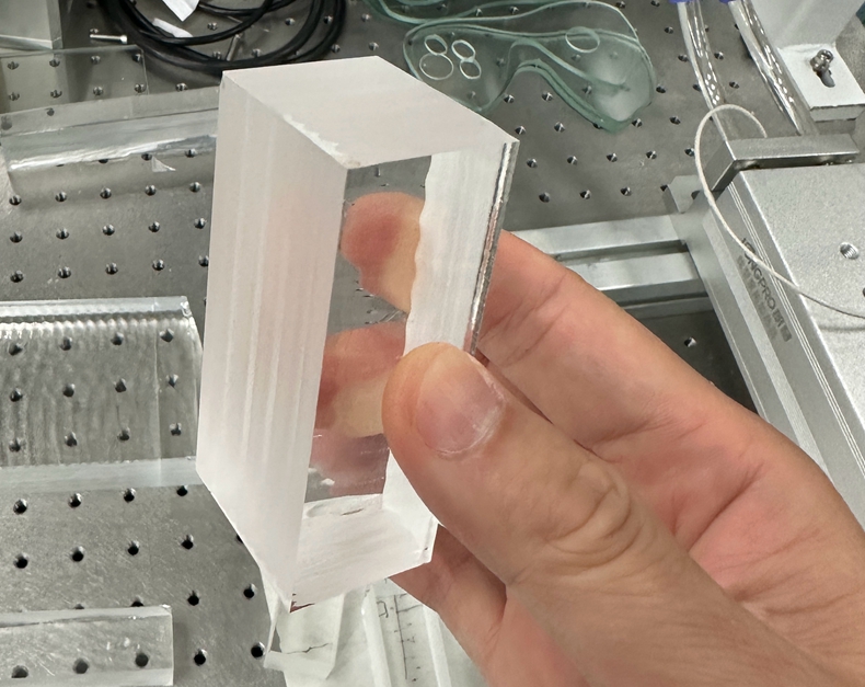 裂片效果 (1).jpg 裂片效果 (1).jpg